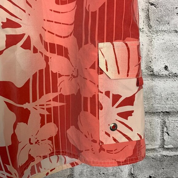 Speedo Tropical Hawaiian Print Boardshorts - Picture 2 of 13